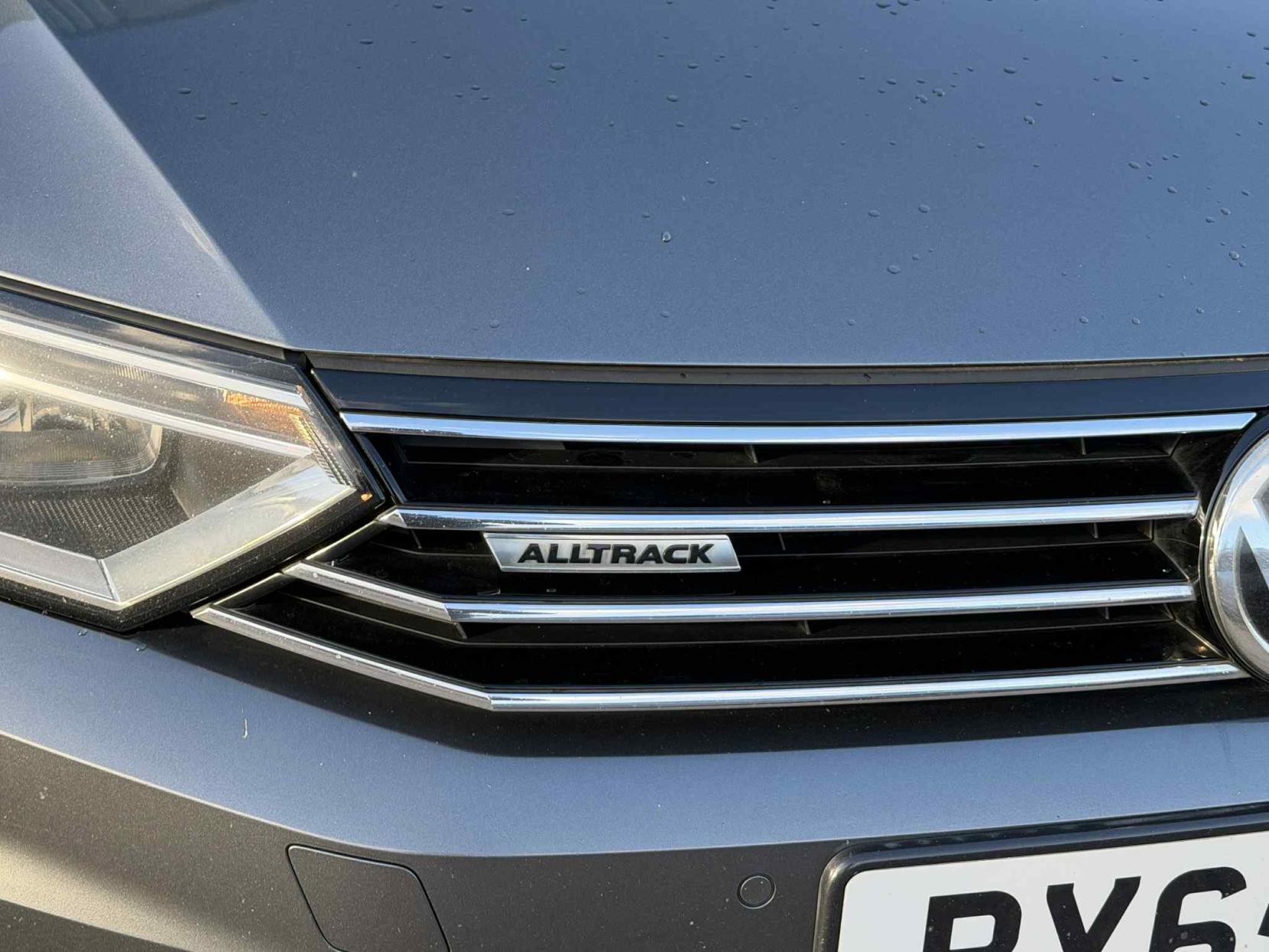 Volkswagen Passat 2.0 TDI BlueMotion Tech Alltrack Estate 5dr Diesel DSG 4Motion Euro 6 (s/s) (190 ps)