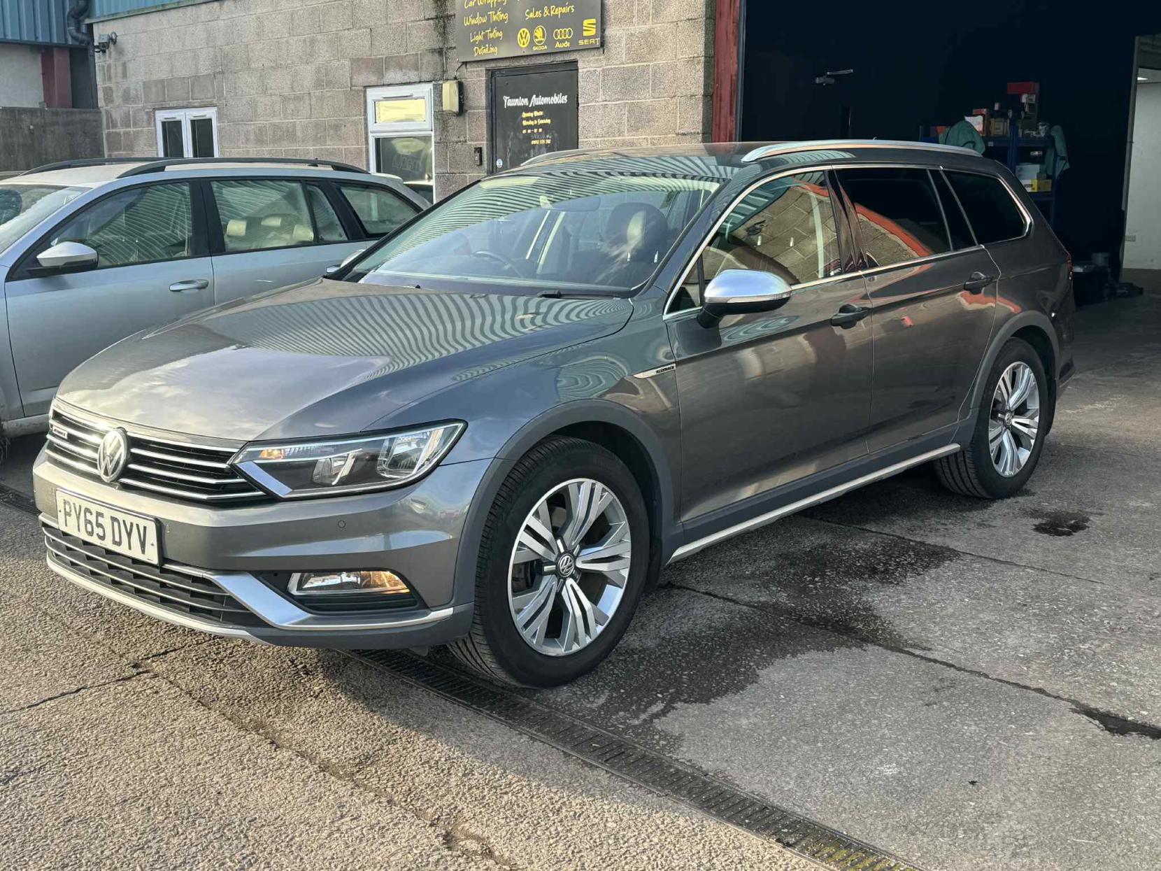Volkswagen Passat 2.0 TDI BlueMotion Tech Alltrack Estate 5dr Diesel DSG 4Motion Euro 6 (s/s) (190 ps)