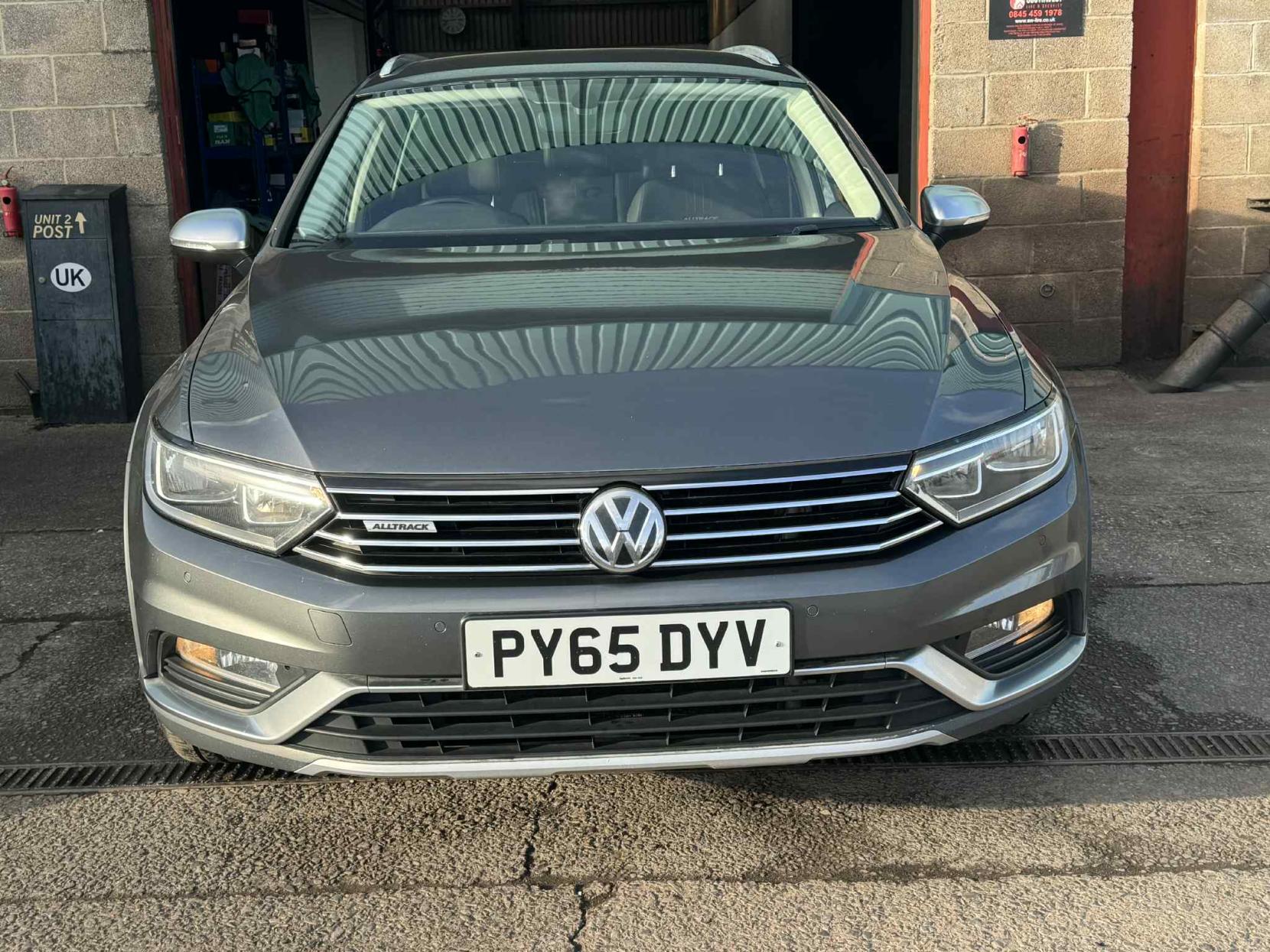 Volkswagen Passat 2.0 TDI BlueMotion Tech Alltrack Estate 5dr Diesel DSG 4Motion Euro 6 (s/s) (190 ps)
