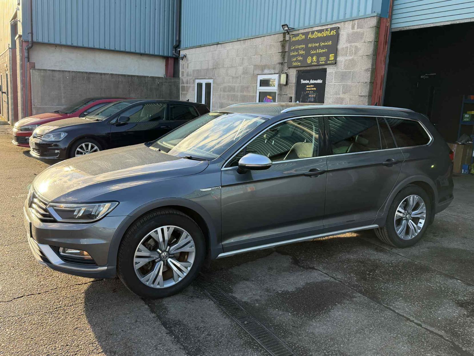 Volkswagen Passat 2.0 TDI BlueMotion Tech Alltrack Estate 5dr Diesel DSG 4Motion Euro 6 (s/s) (190 ps)