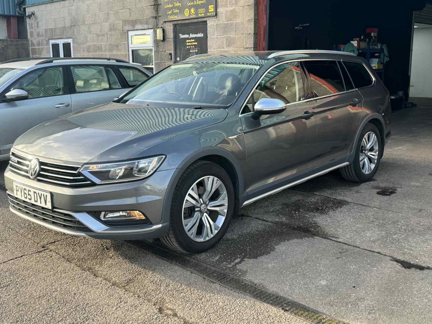 Volkswagen Passat 2.0 TDI BlueMotion Tech Alltrack Estate 5dr Diesel DSG 4Motion Euro 6 (s/s) (190 ps)