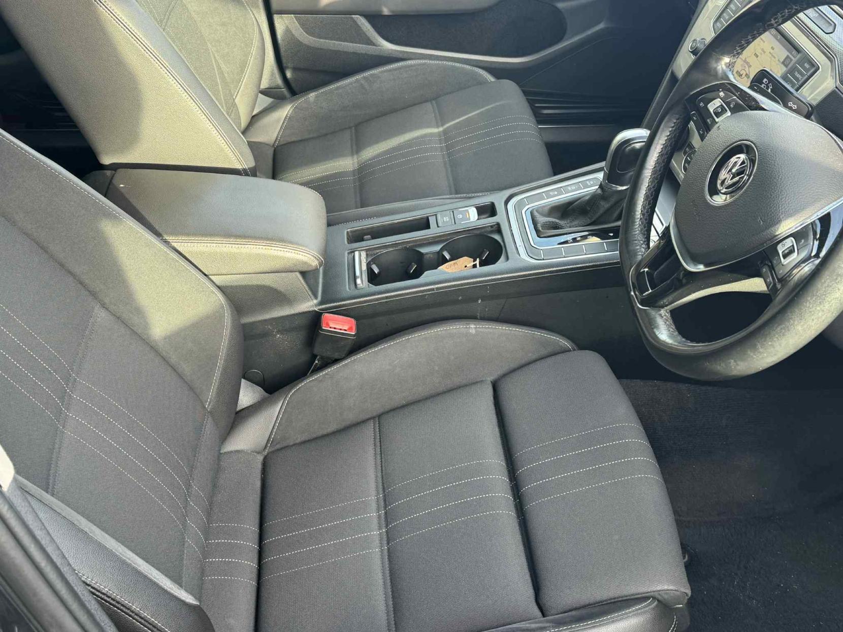 Volkswagen Passat 2.0 TDI BlueMotion Tech Alltrack Estate 5dr Diesel DSG 4Motion Euro 6 (s/s) (190 ps)