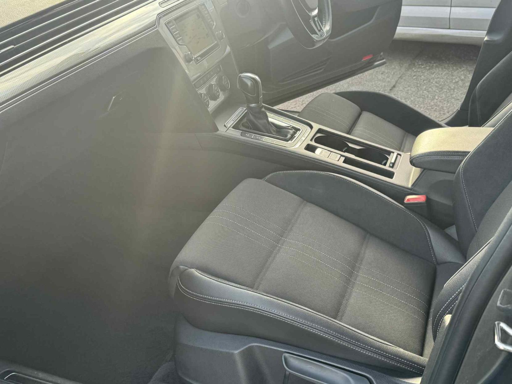 Volkswagen Passat 2.0 TDI BlueMotion Tech Alltrack Estate 5dr Diesel DSG 4Motion Euro 6 (s/s) (190 ps)