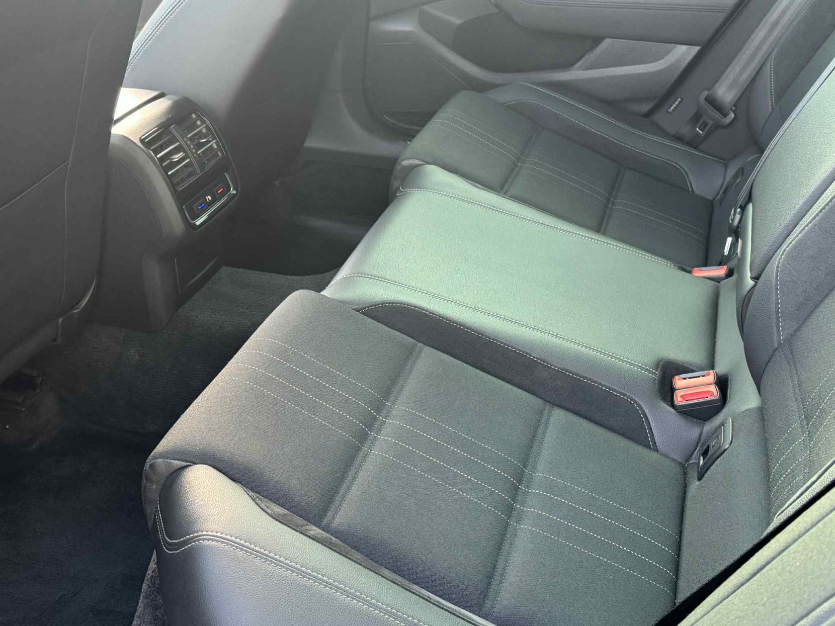 Volkswagen Passat 2.0 TDI BlueMotion Tech Alltrack Estate 5dr Diesel DSG 4Motion Euro 6 (s/s) (190 ps)