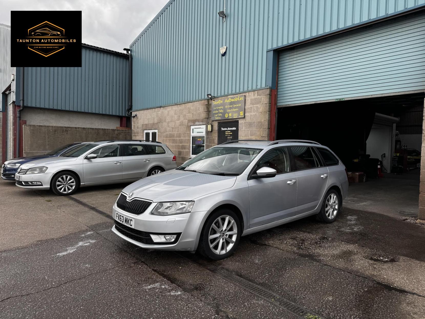 Skoda Octavia 1.6 TDI Elegance Estate 5dr Diesel Manual Euro 5 (s/s) (105 ps)