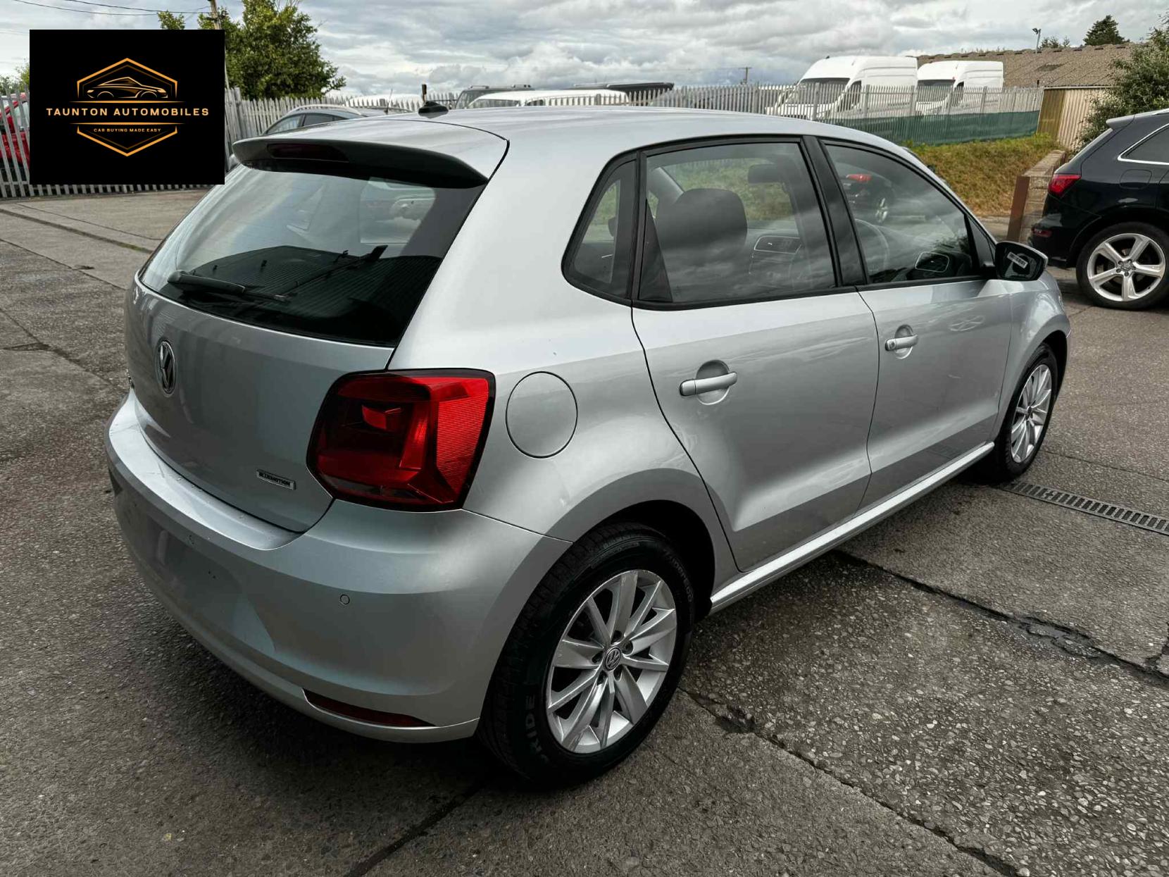 Volkswagen Polo 1.0 BlueMotion Tech SE Hatchback 5dr Petrol Manual Euro 6 (s/s) (60 ps)