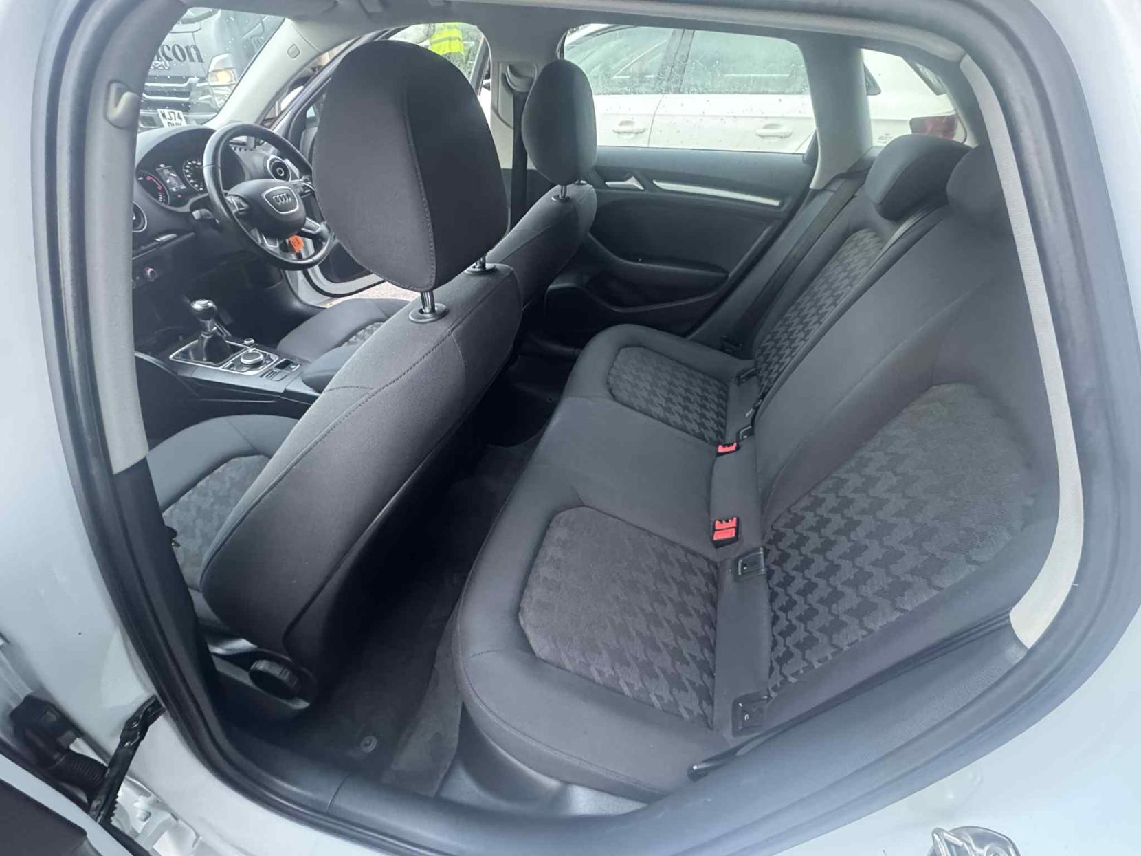 Audi A3 1.6 TDI SE Sportback 5dr Diesel Manual Euro 6 (s/s) (110 ps)