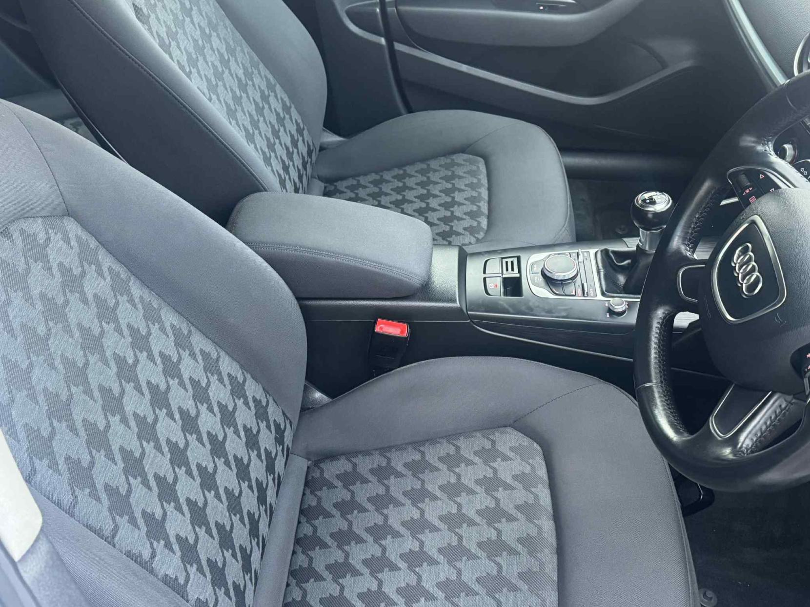 Audi A3 1.6 TDI SE Sportback 5dr Diesel Manual Euro 6 (s/s) (110 ps)