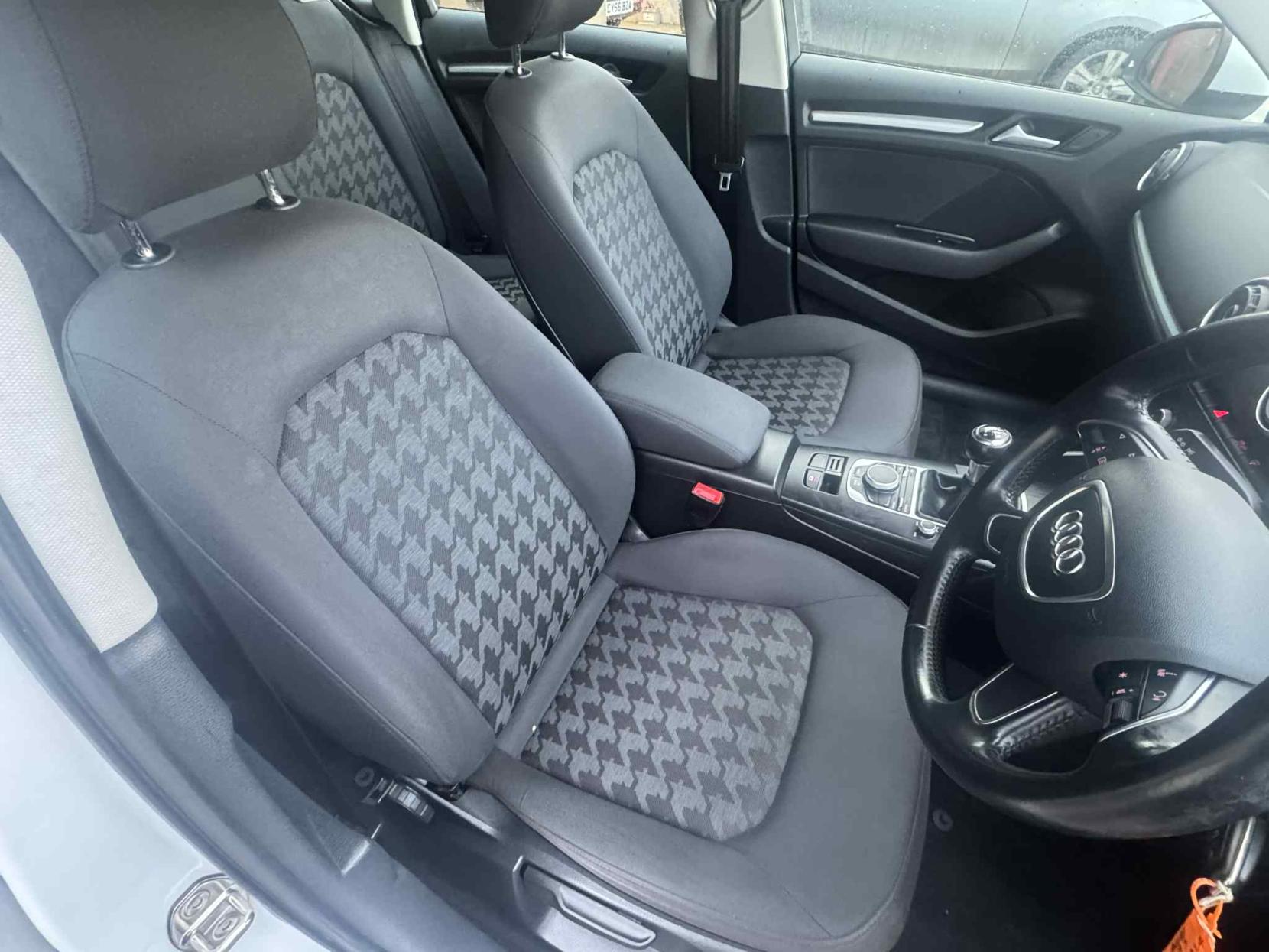 Audi A3 1.6 TDI SE Sportback 5dr Diesel Manual Euro 6 (s/s) (110 ps)