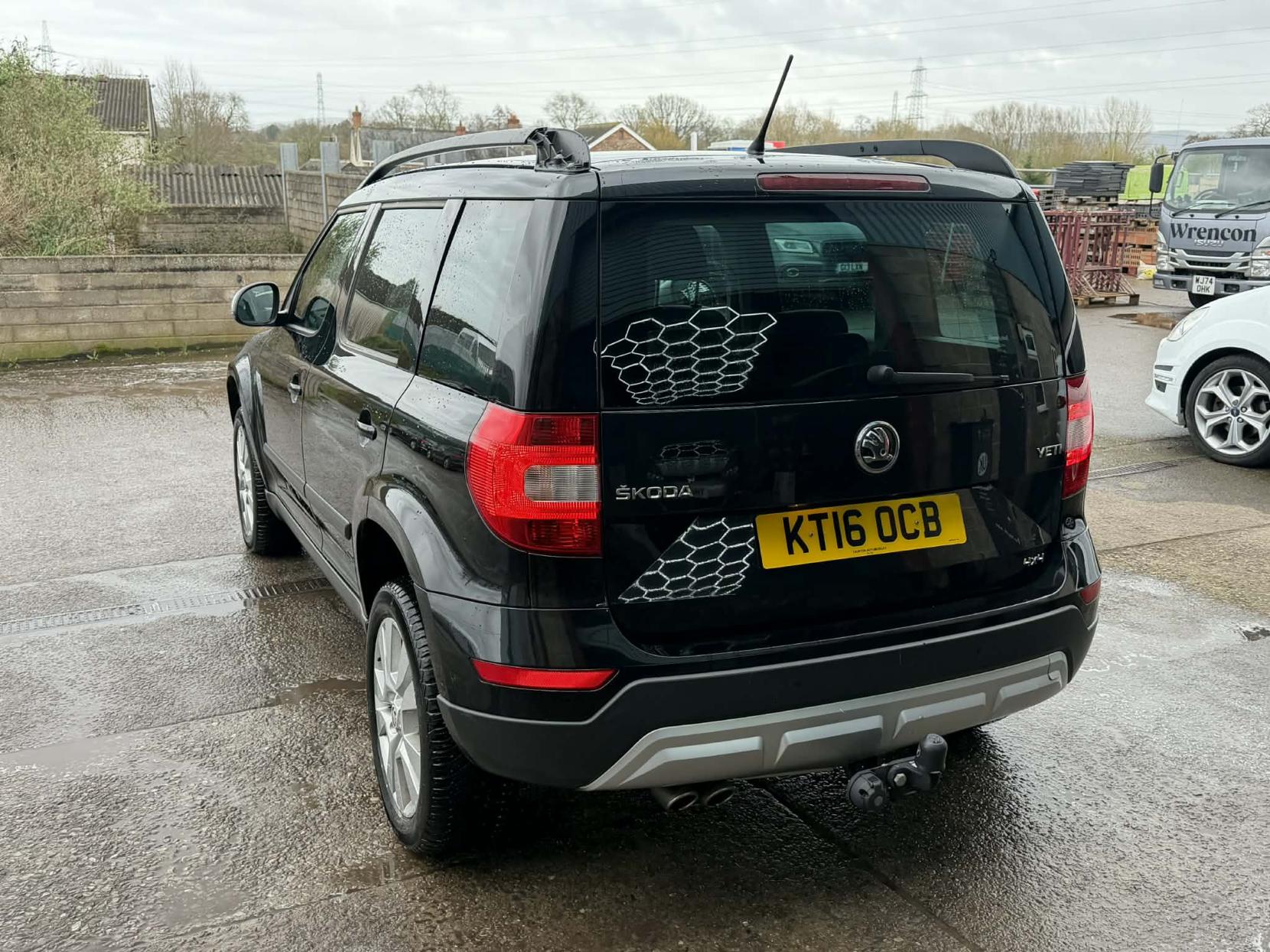 Skoda Yeti 2.0 TDI SE L Outdoor 5dr Diesel Manual 4WD Euro 6 (s/s) (150 ps)