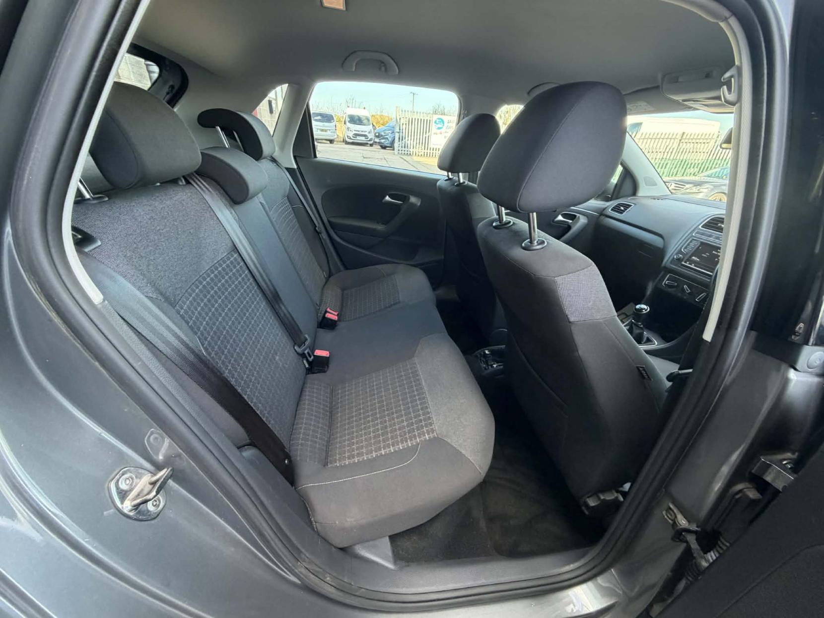 Volkswagen Polo 1.4 TDI BlueMotion Tech SE Hatchback 5dr Diesel Manual Euro 6 (s/s) (75 ps)