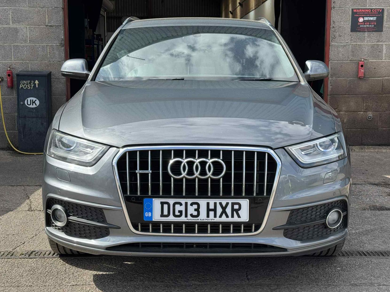 Audi Q3 2.0 TDI S line SUV 5dr Diesel Manual quattro Euro 5 (s/s) (140 ps)