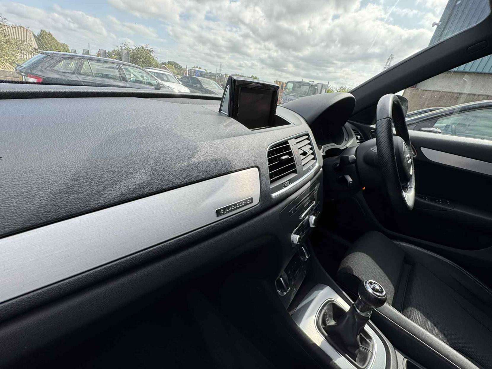 Audi Q3 2.0 TDI S line SUV 5dr Diesel Manual quattro Euro 5 (s/s) (140 ps)
