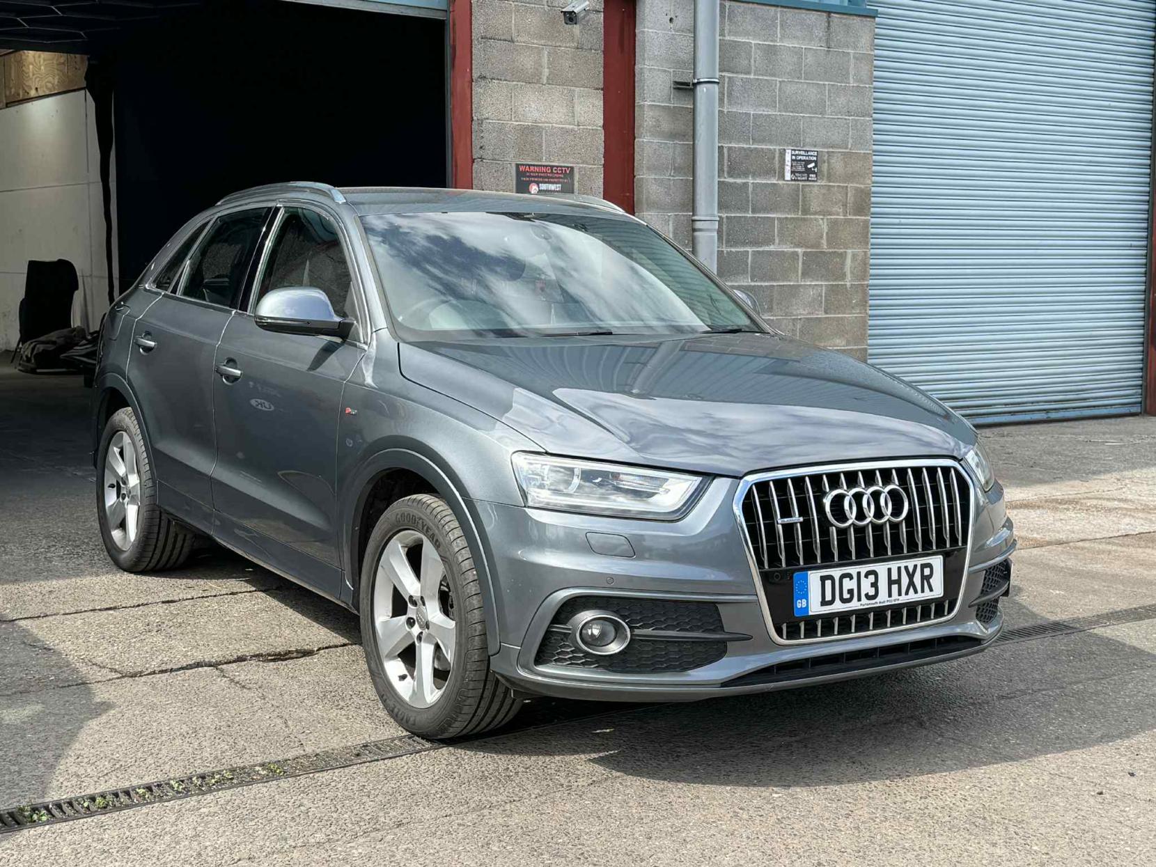 Audi Q3 2.0 TDI S line SUV 5dr Diesel Manual quattro Euro 5 (s/s) (140 ps)