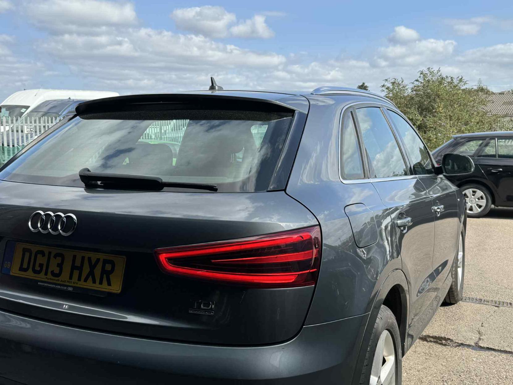 Audi Q3 2.0 TDI S line SUV 5dr Diesel Manual quattro Euro 5 (s/s) (140 ps)