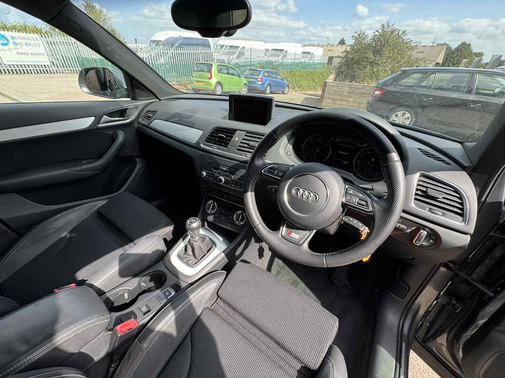 Audi Q3 2.0 TDI S line SUV 5dr Diesel Manual quattro Euro 5 (s/s) (140 ps)