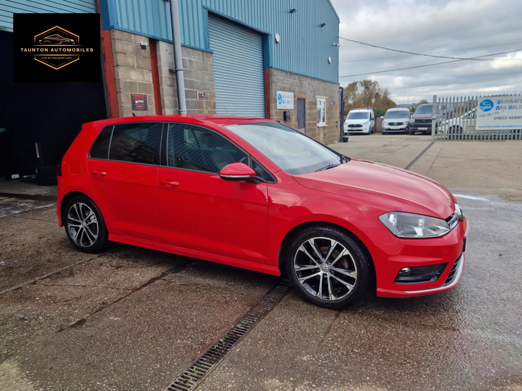 Volkswagen Golf 1.4 TSI BlueMotion Tech ACT R-Line Hatchback 5dr Petrol Manual Euro 6 (s/s) (150 ps)