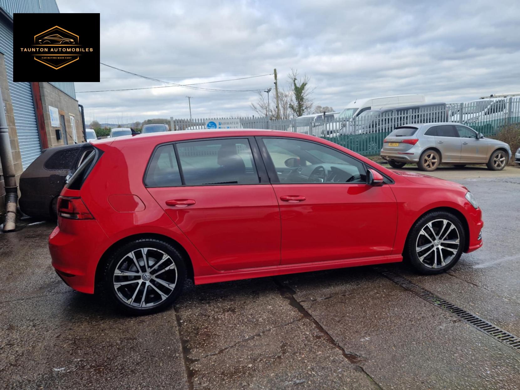 Volkswagen Golf 1.4 TSI BlueMotion Tech ACT R-Line Hatchback 5dr Petrol Manual Euro 6 (s/s) (150 ps)