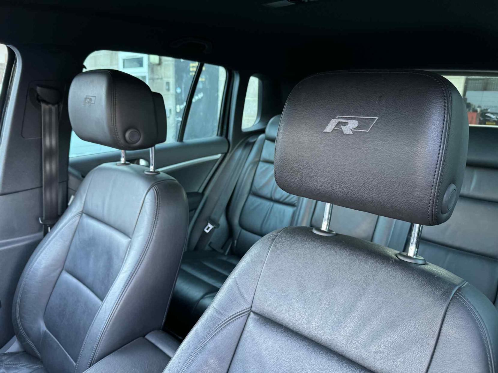 Volkswagen Tiguan 2.0 TDI BlueMotion Tech R-Line SUV 5dr Diesel Manual 4WD Euro 5 (s/s) (140 ps)