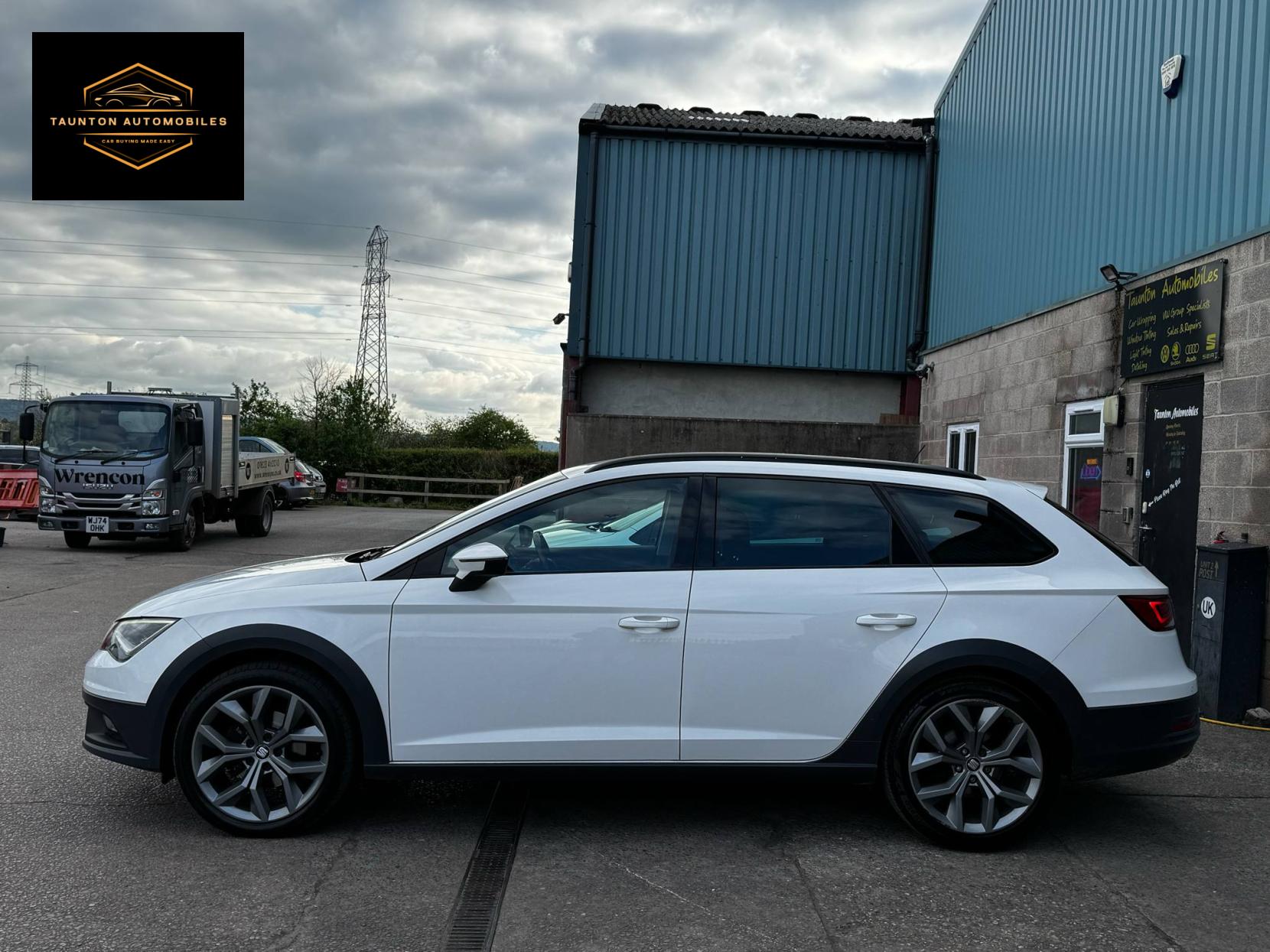 SEAT Leon 2.0 TDI X-PERIENCE SE Technology Sport Tourer 5dr Diesel Manual 4WD Euro 6 (s/s) (150 ps)