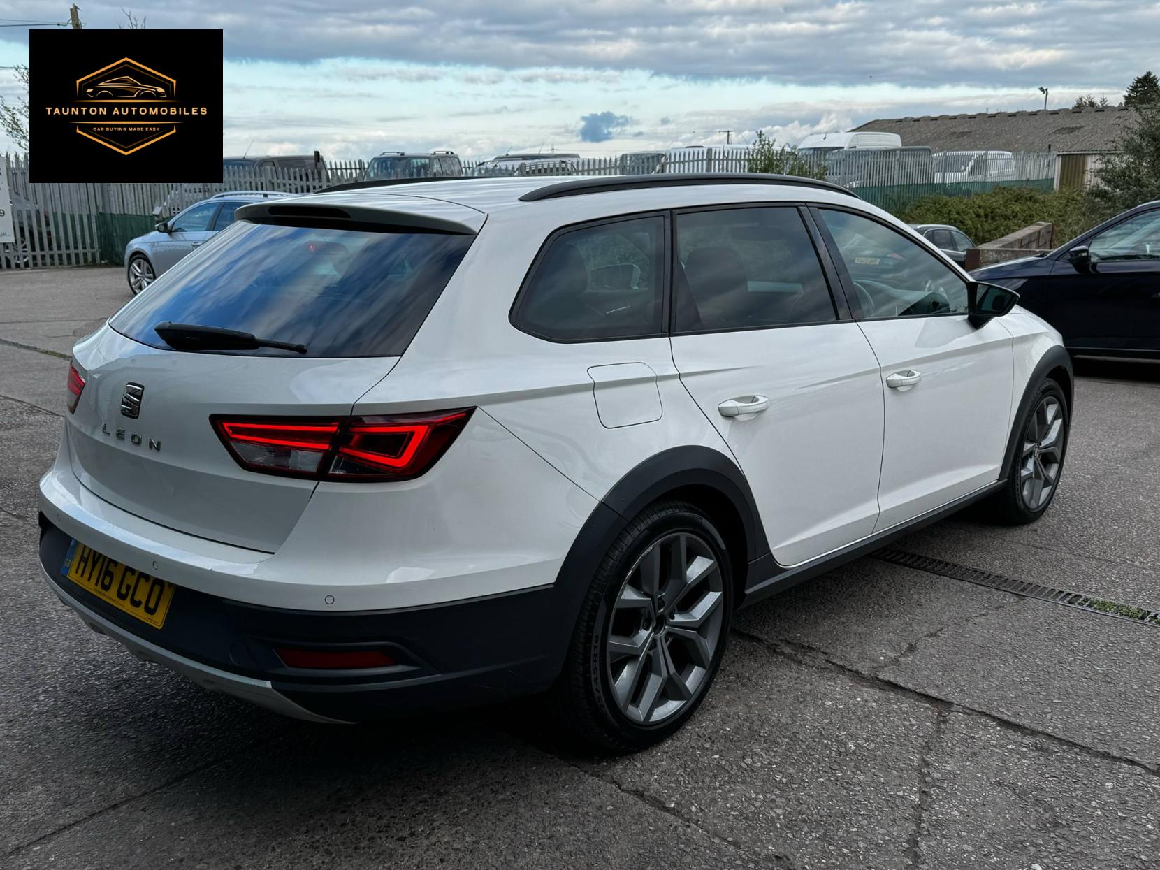 SEAT Leon 2.0 TDI X-PERIENCE SE Technology Sport Tourer 5dr Diesel Manual 4WD Euro 6 (s/s) (150 ps)