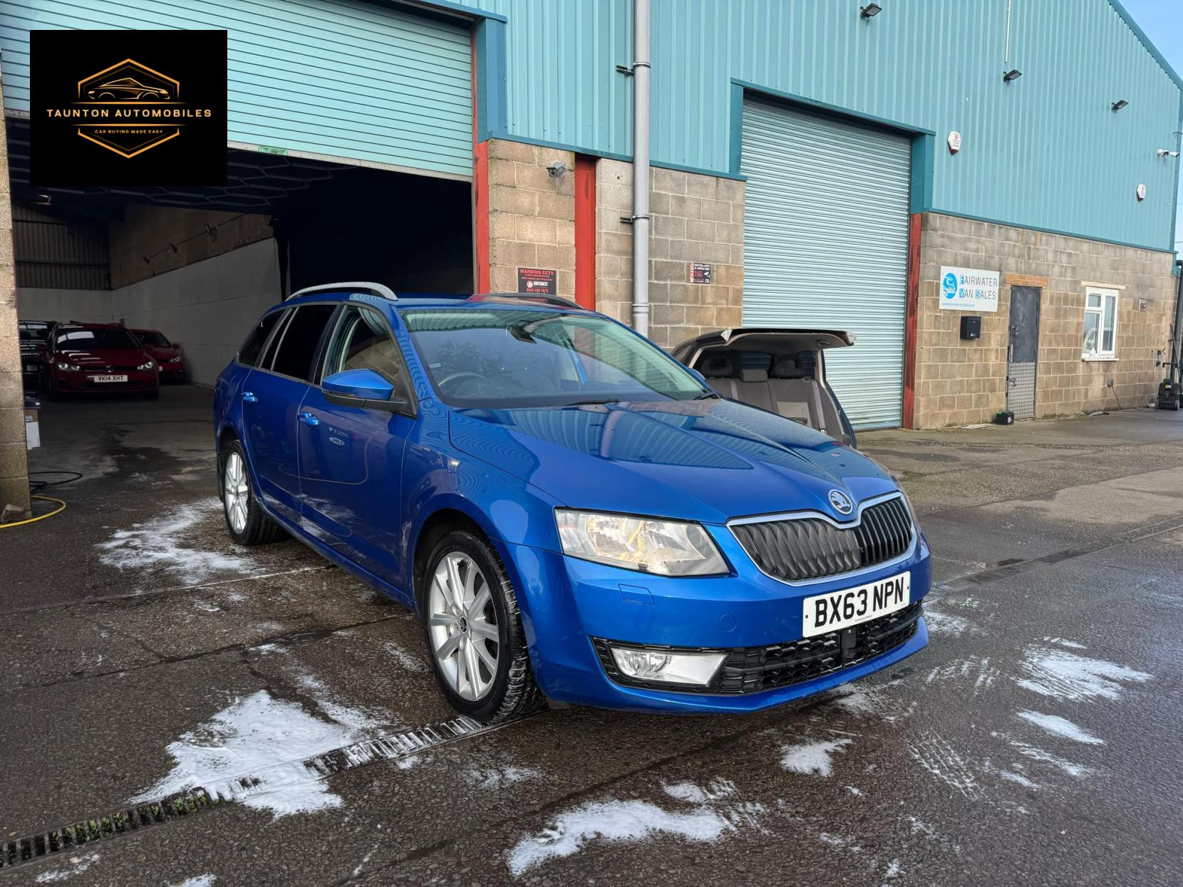 Skoda Octavia 2.0 TDI Elegance Estate 5dr Diesel DSG Euro 5 (s/s) (150 ps)