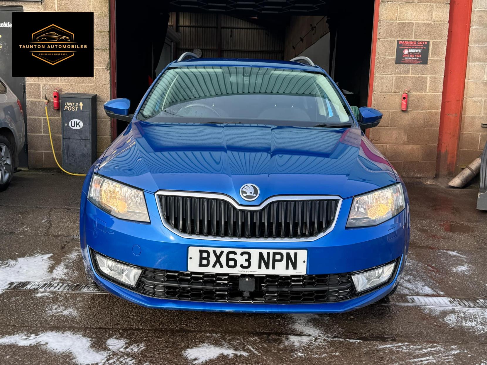 Skoda Octavia 2.0 TDI Elegance Estate 5dr Diesel DSG Euro 5 (s/s) (150 ps)