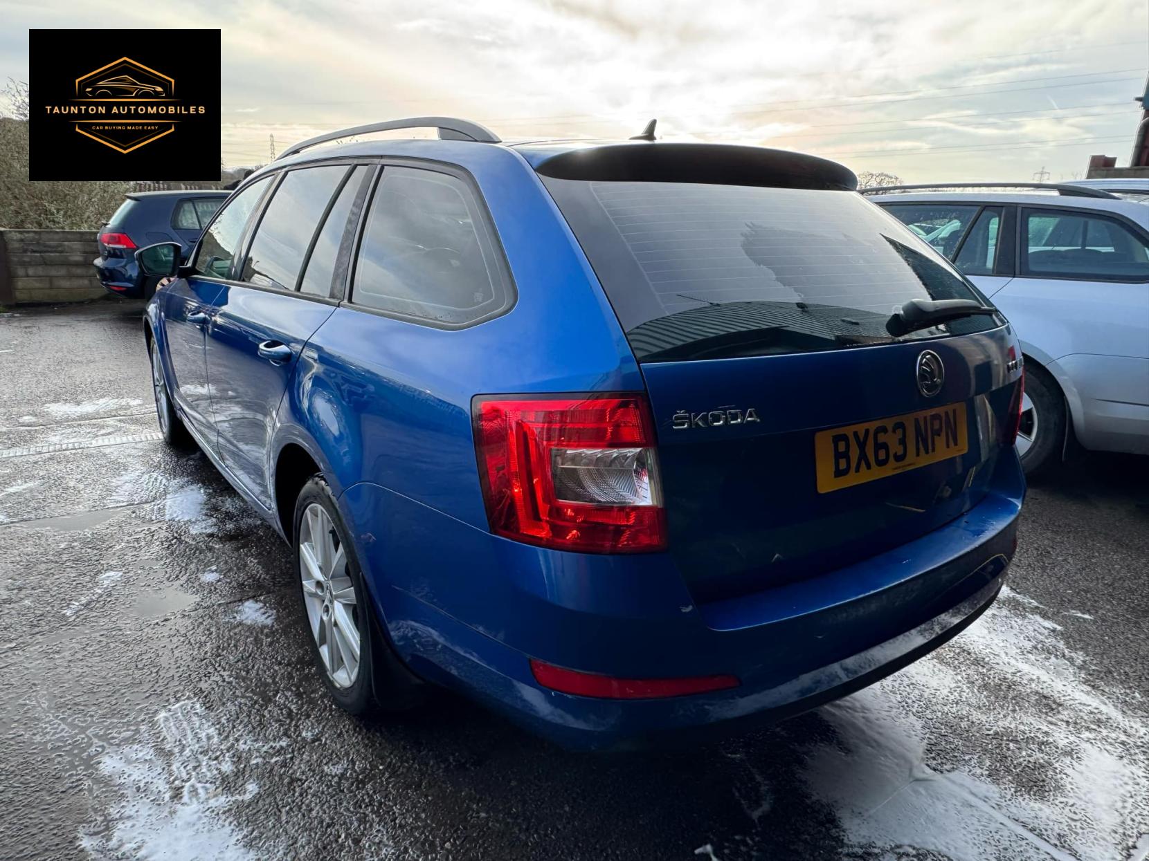 Skoda Octavia 2.0 TDI Elegance Estate 5dr Diesel DSG Euro 5 (s/s) (150 ps)