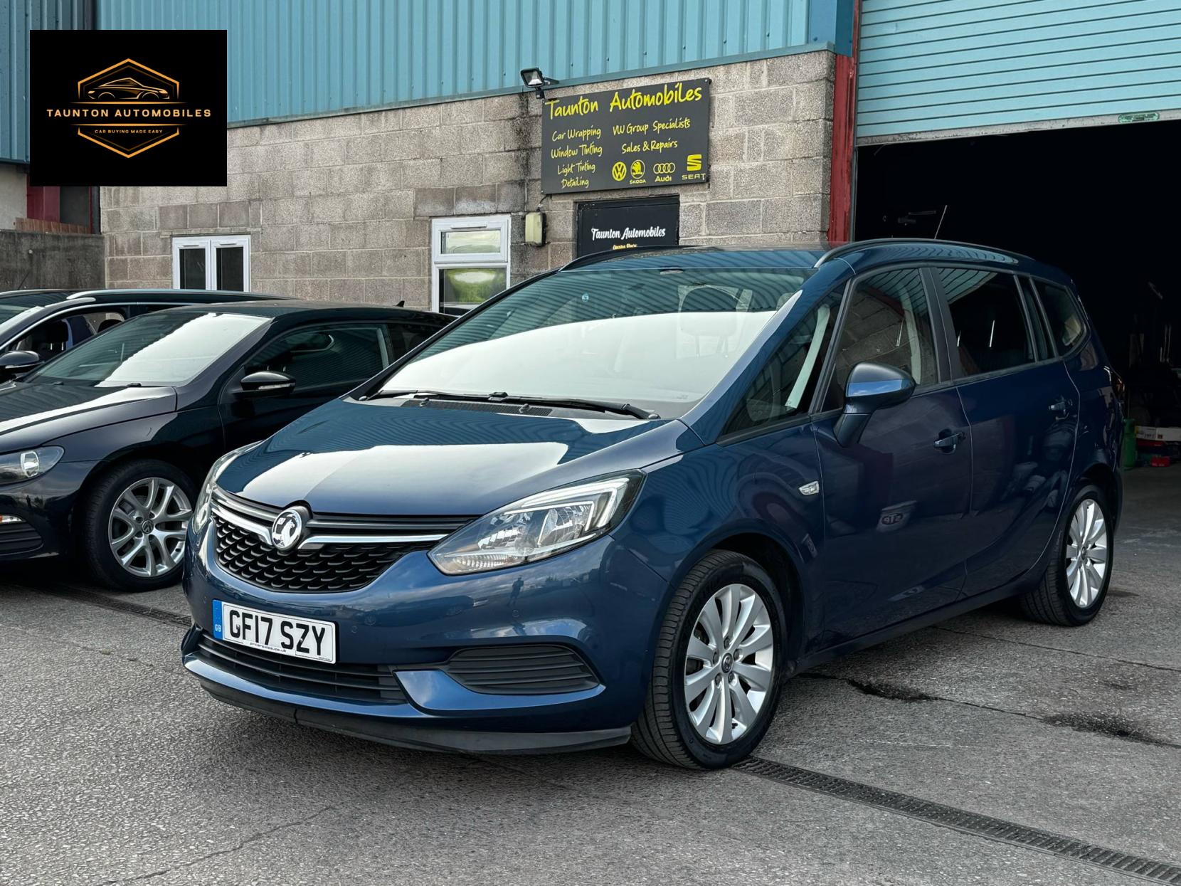 Vauxhall Zafira Tourer 1.4i Turbo Design MPV 5dr Petrol Manual Euro 6 (140 ps)