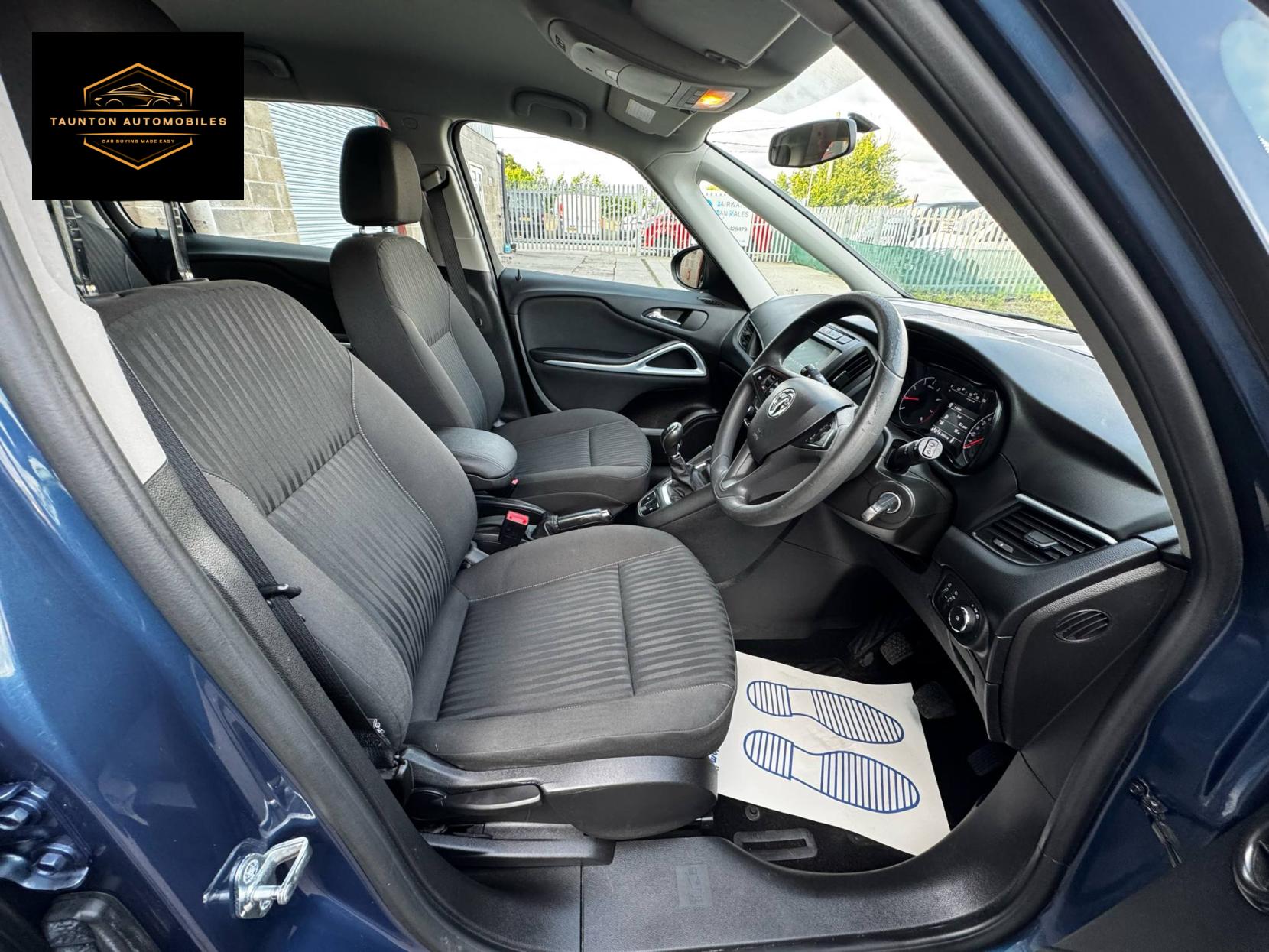 Vauxhall Zafira Tourer 1.4i Turbo Design MPV 5dr Petrol Manual Euro 6 (140 ps)