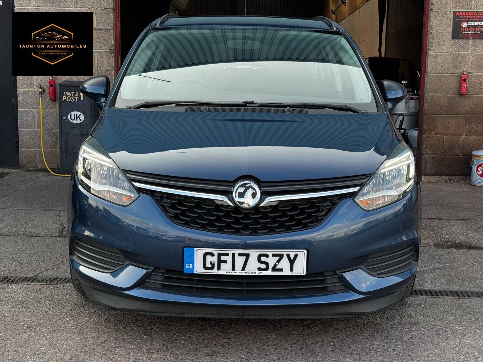 Vauxhall Zafira Tourer 1.4i Turbo Design MPV 5dr Petrol Manual Euro 6 (140 ps)