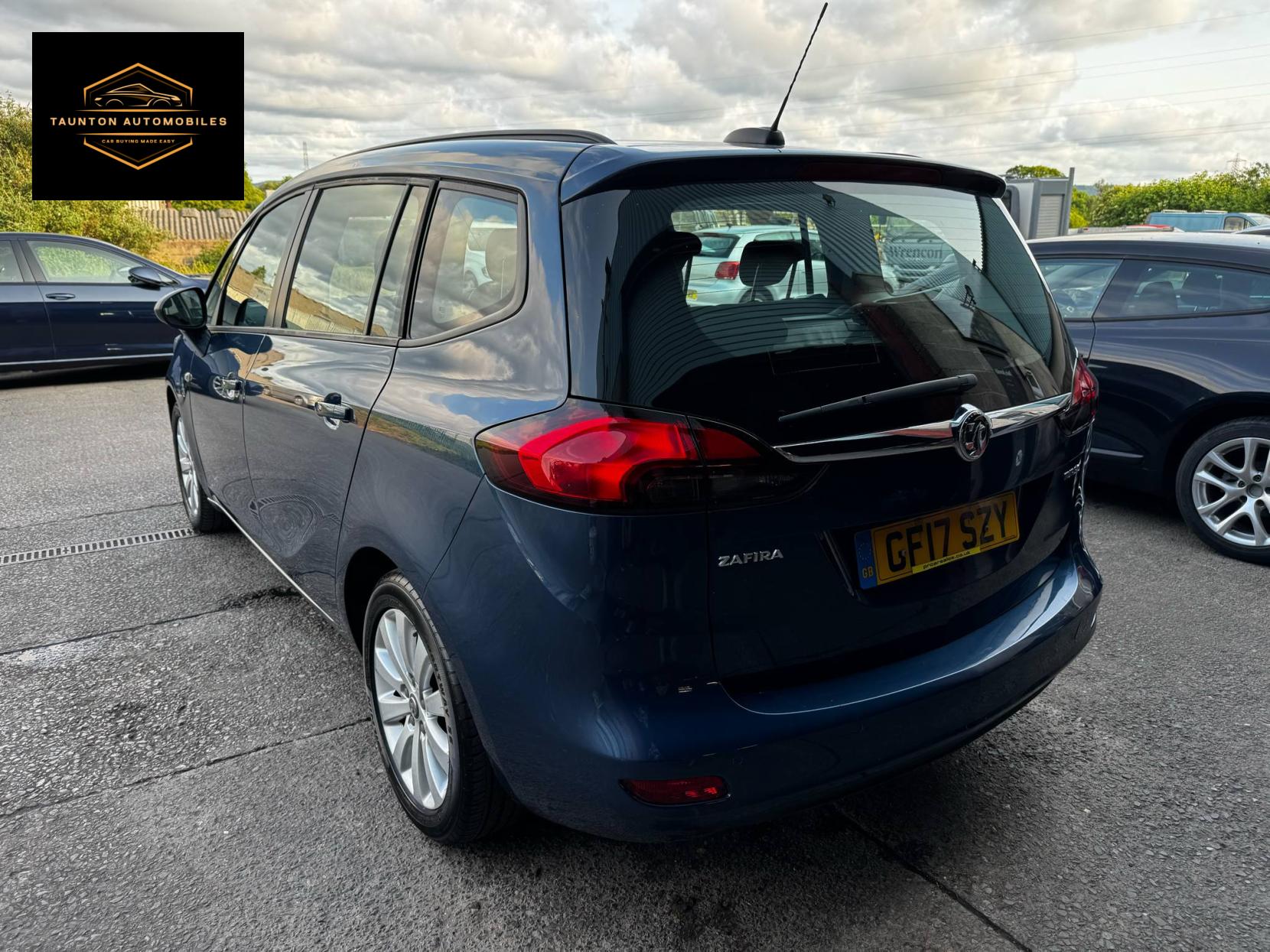 Vauxhall Zafira Tourer 1.4i Turbo Design MPV 5dr Petrol Manual Euro 6 (140 ps)