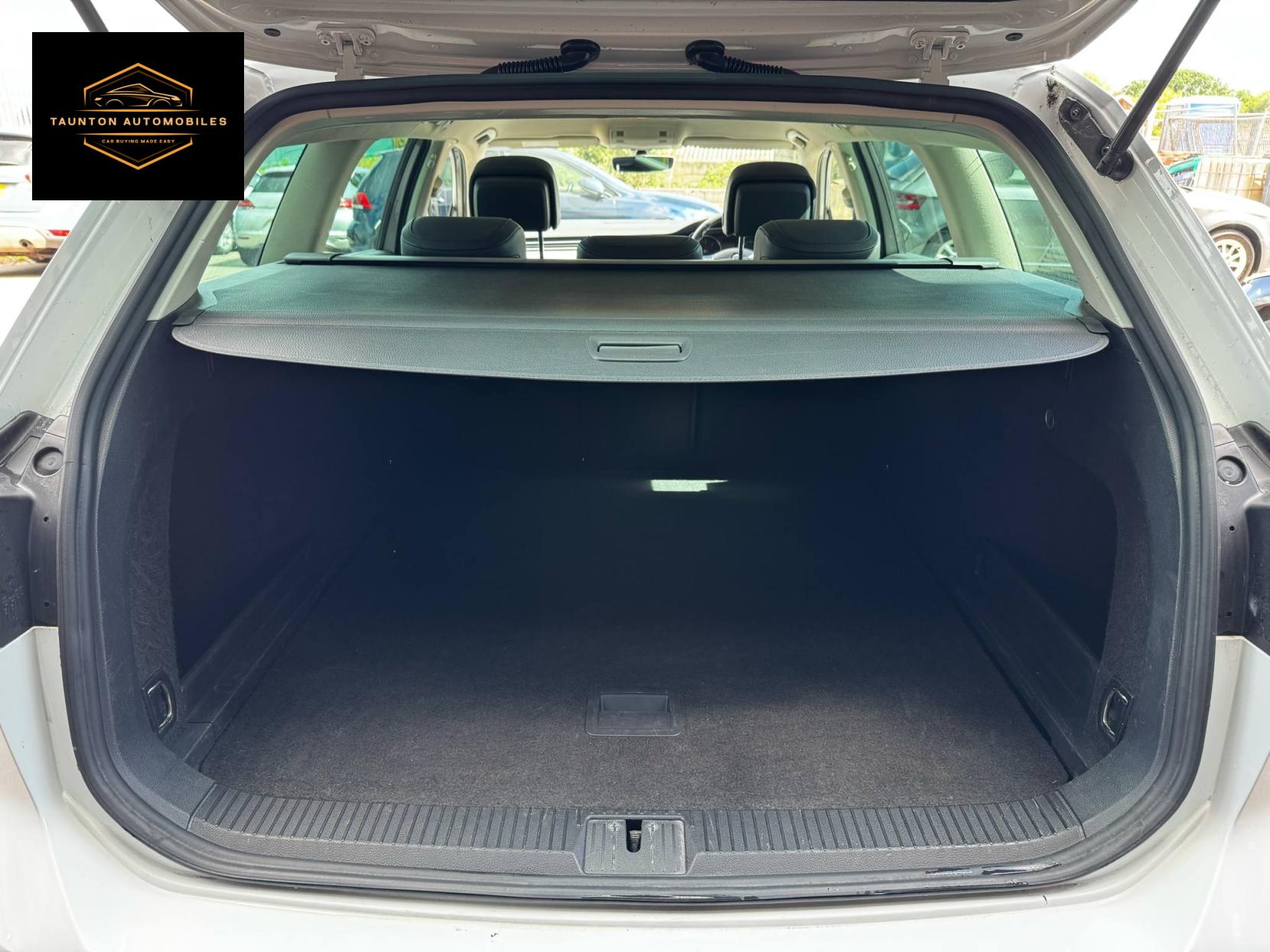 Volkswagen Passat 2.0 TDI BlueMotion Tech GT Estate 5dr Diesel Manual Euro 6 (s/s) (150 ps)