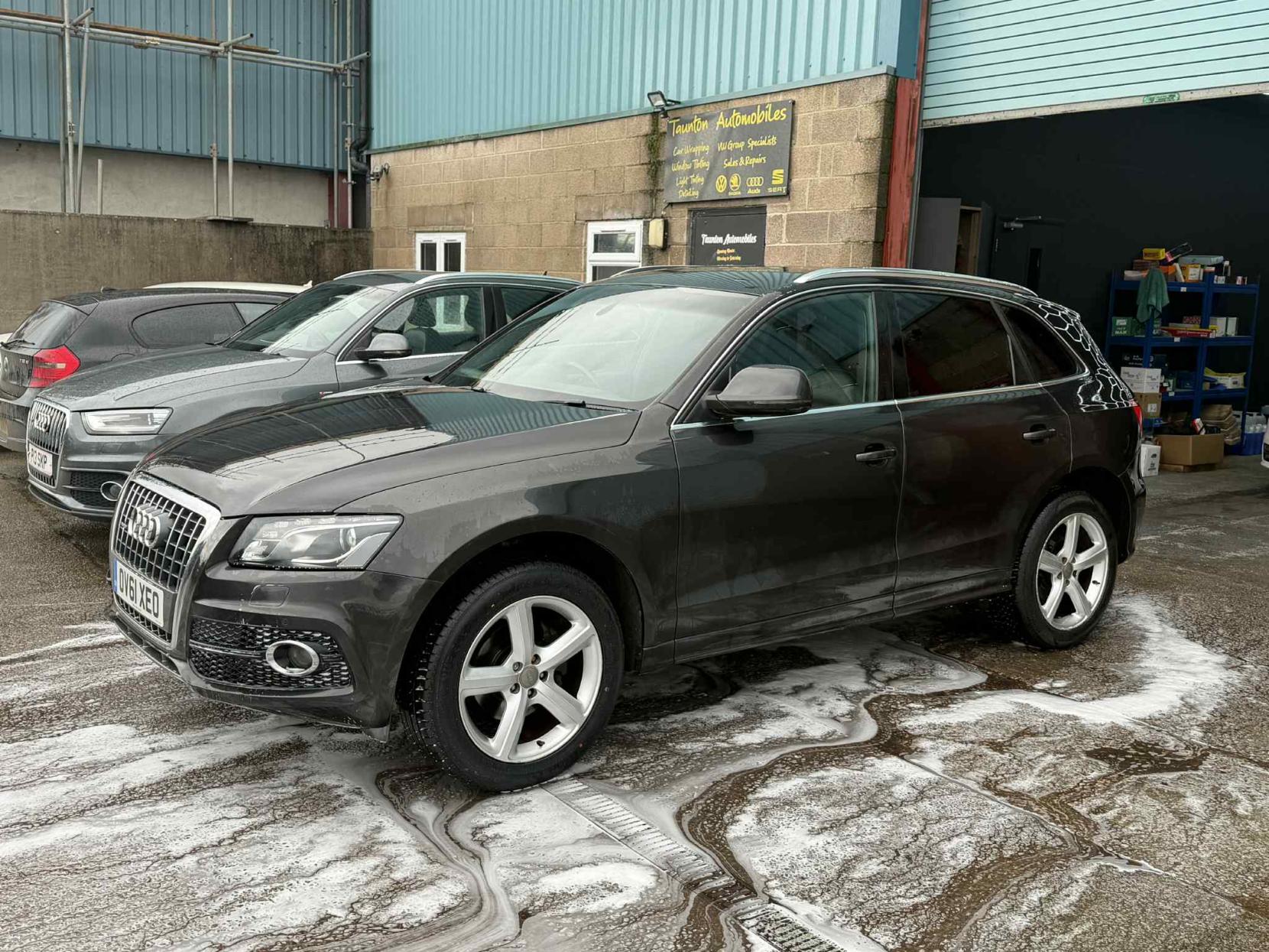 Audi Q5 2.0 TDI S line SUV 5dr Diesel Manual quattro Euro 5 (s/s) (143 ps)