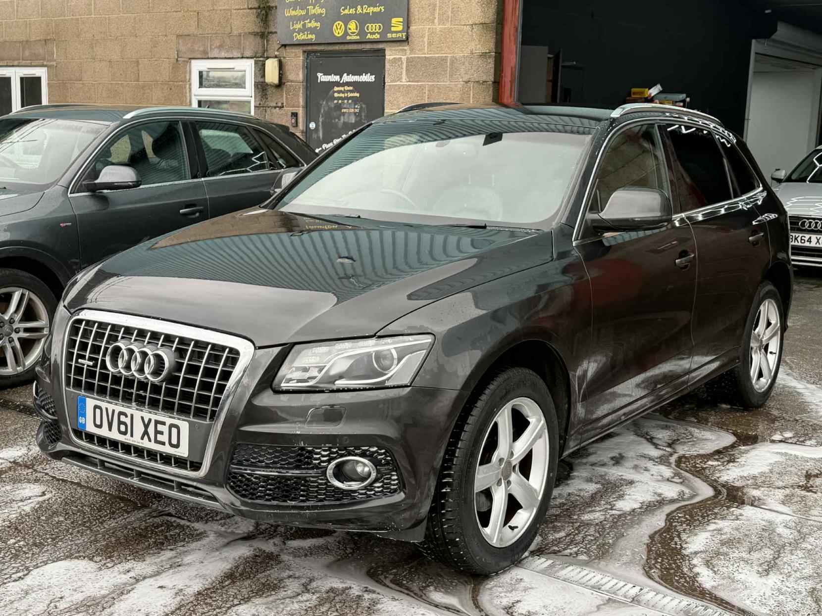 Audi Q5 2.0 TDI S line SUV 5dr Diesel Manual quattro Euro 5 (s/s) (143 ps)
