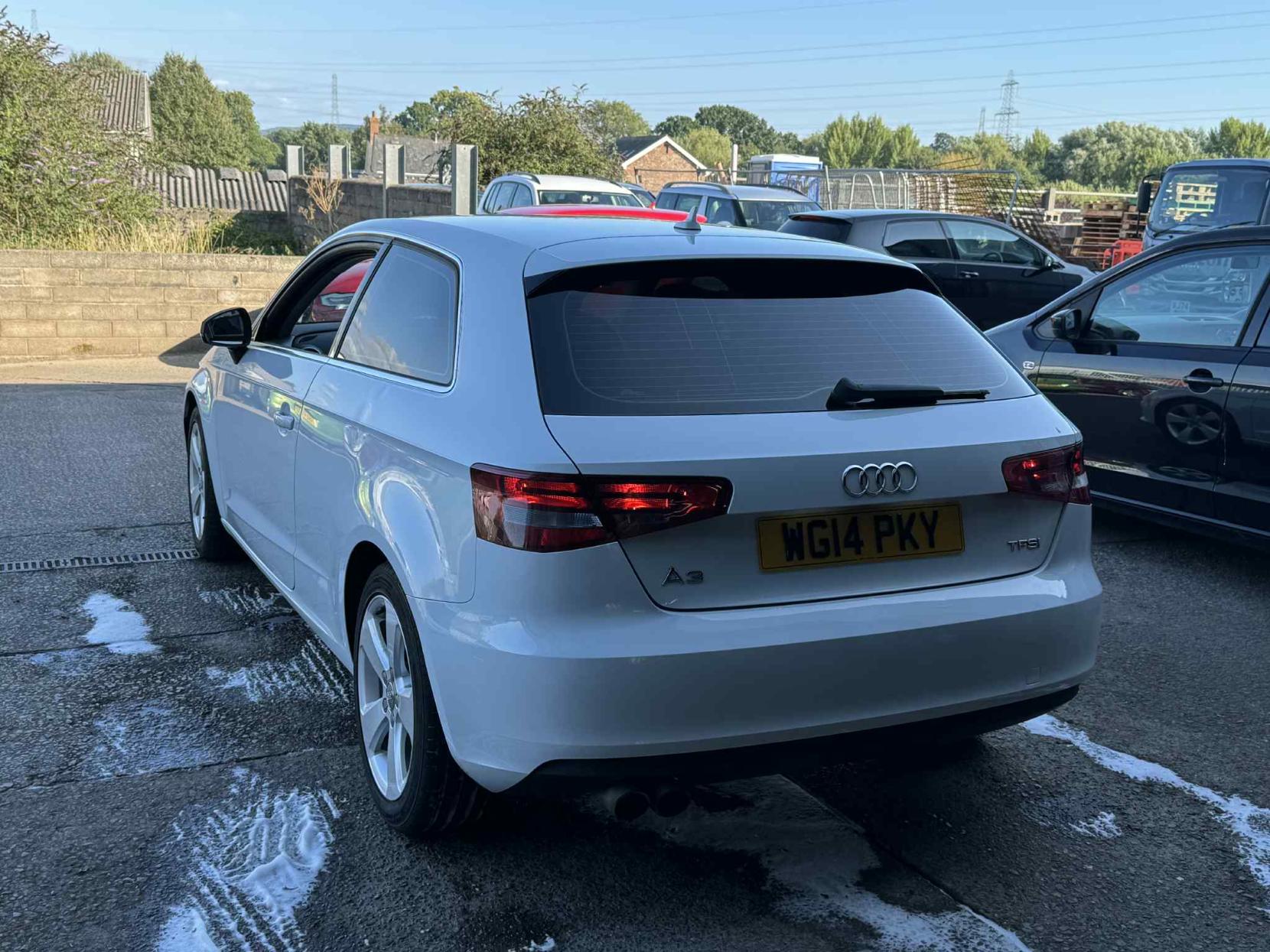 Audi A3 2.0 TDI S line Hatchback 3dr Diesel Manual Euro 5 (s/s) (150 ps)