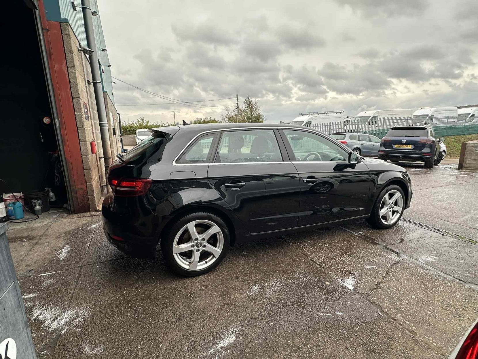 Audi A3 1.4 TFSI CoD Sport Sportback 5dr Petrol Manual Euro 6 (s/s) (150 ps)