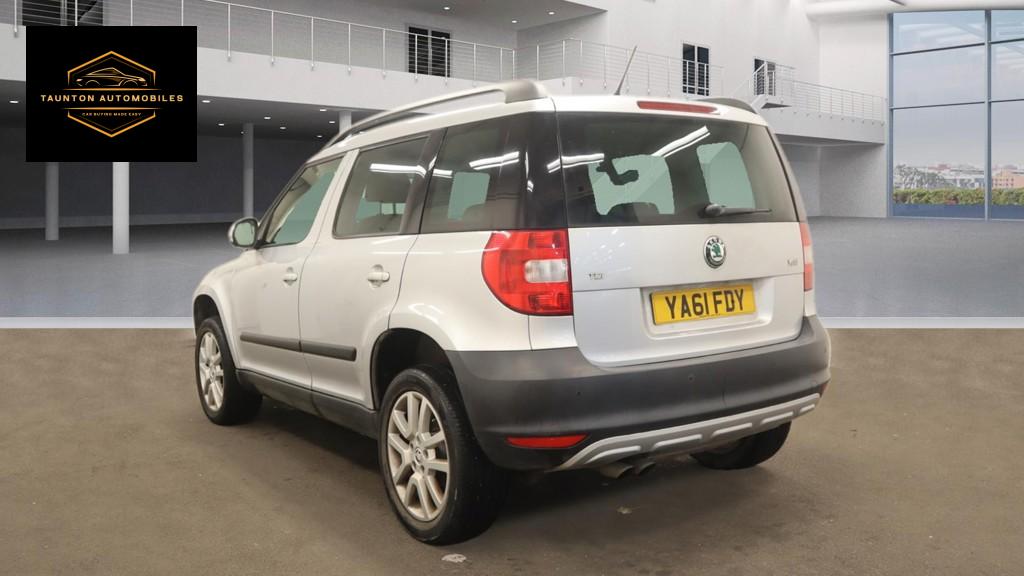 Skoda Yeti 2.0 TDI Elegance SUV 5dr Diesel Manual Euro 5 (110 ps)