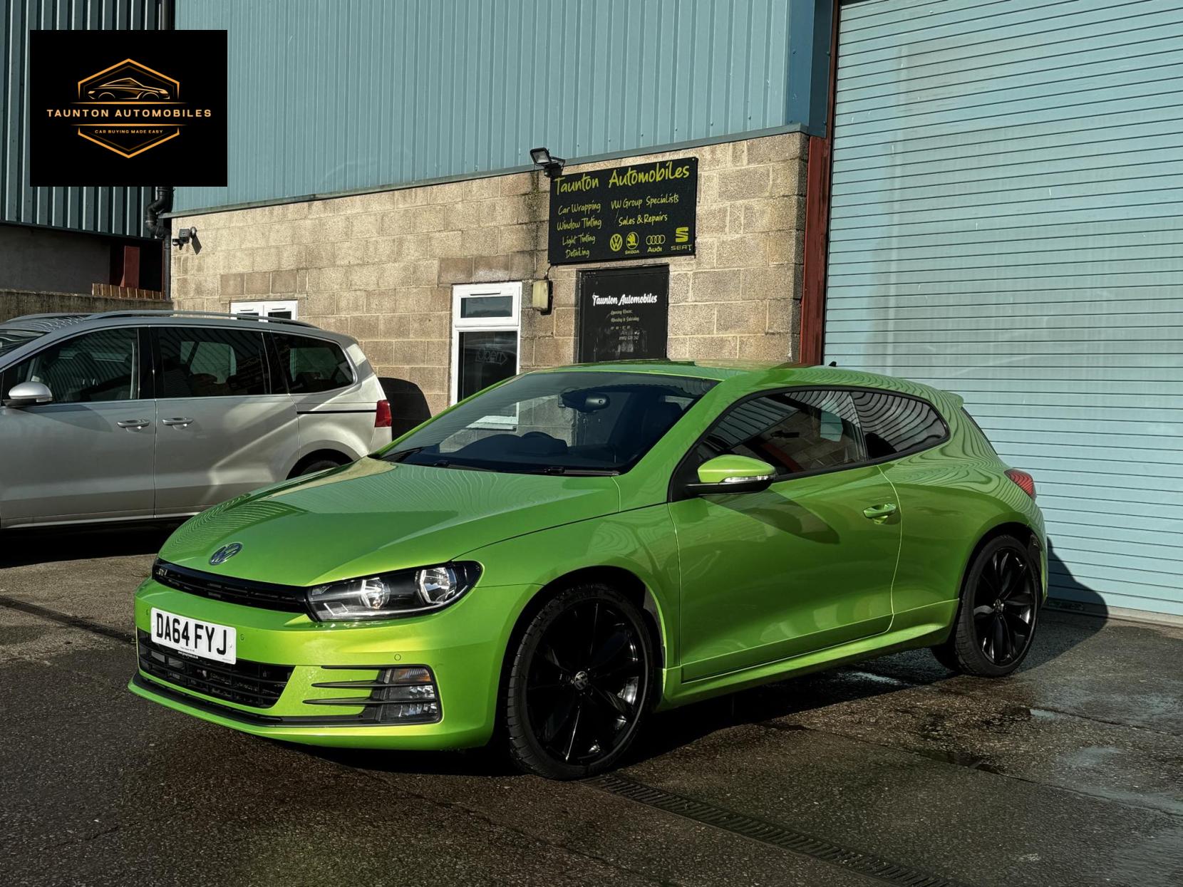 Volkswagen Scirocco 2.0 TDI BlueMotion Tech R-Line Hatchback 3dr Diesel DSG Euro 6 (s/s) (184 ps)