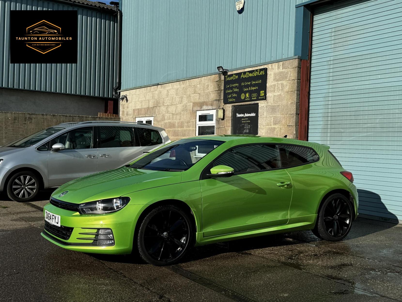 Volkswagen Scirocco 2.0 TDI BlueMotion Tech R-Line Hatchback 3dr Diesel DSG Euro 6 (s/s) (184 ps)