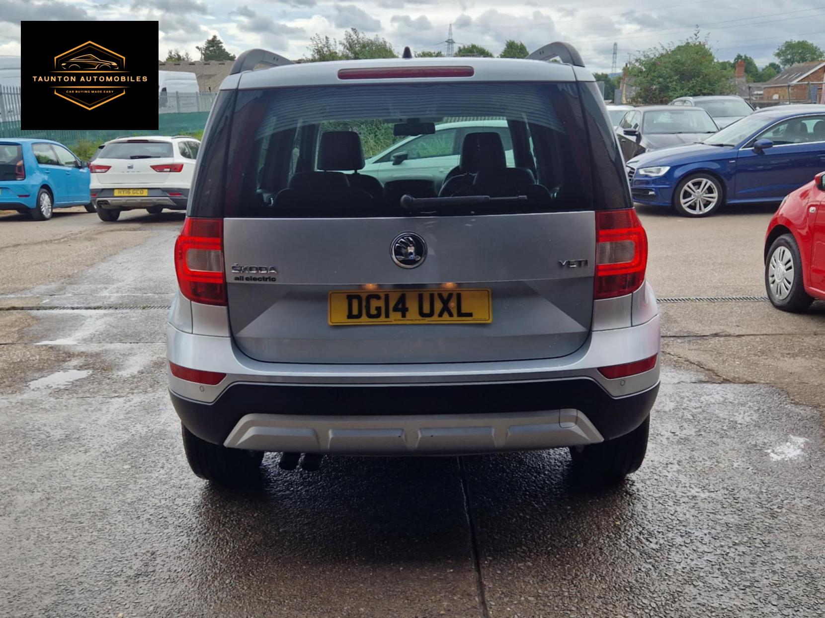 Skoda Yeti 2.0 TDI Elegance Outdoor 5dr Diesel Manual Euro 5 (110 ps)