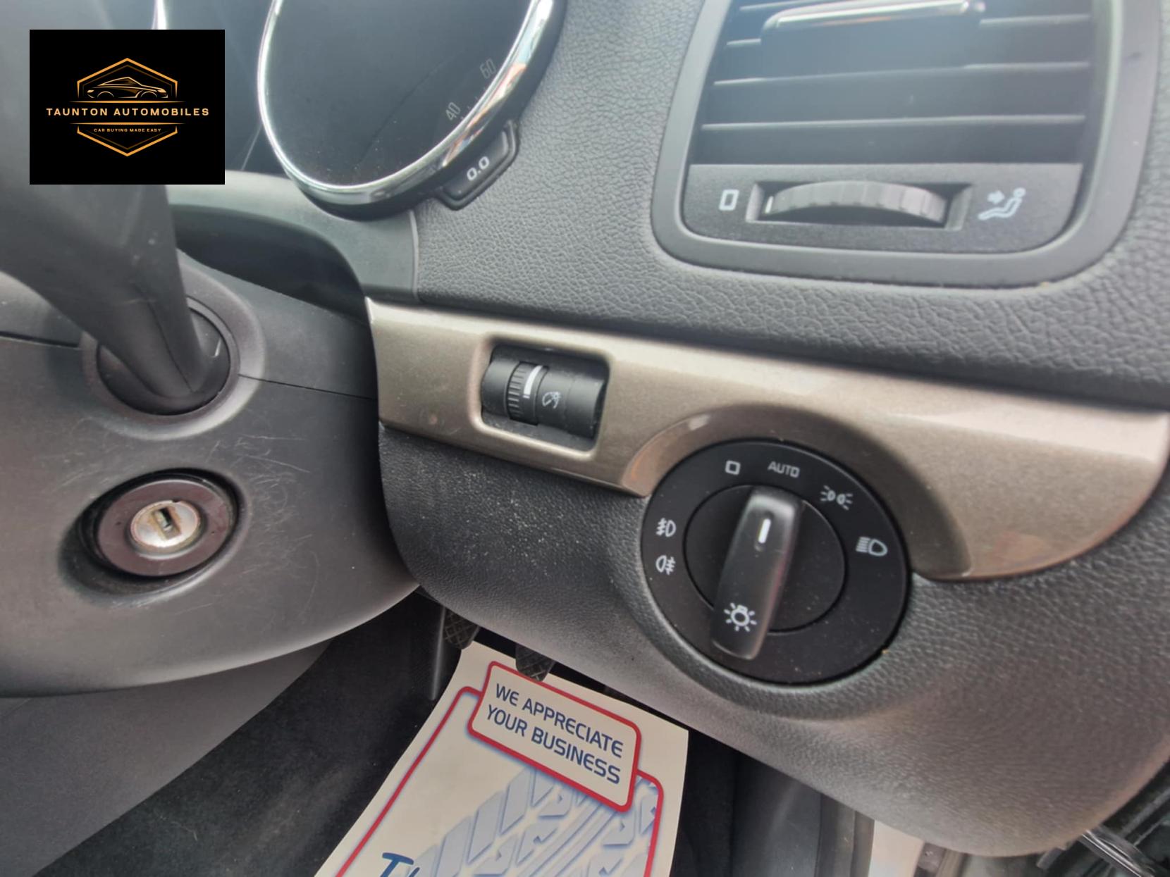 Skoda Yeti 2.0 TDI Elegance Outdoor 5dr Diesel Manual Euro 5 (110 ps)