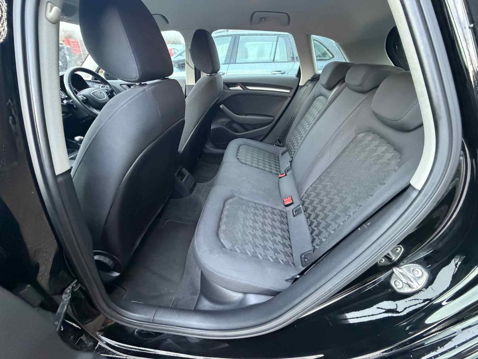 Audi A3 1.4 TFSI SE Sportback 5dr Petrol Manual Euro 5 (s/s) (122 ps)