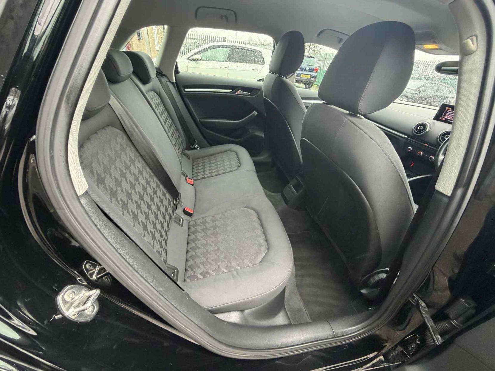 Audi A3 1.4 TFSI SE Sportback 5dr Petrol Manual Euro 5 (s/s) (122 ps)