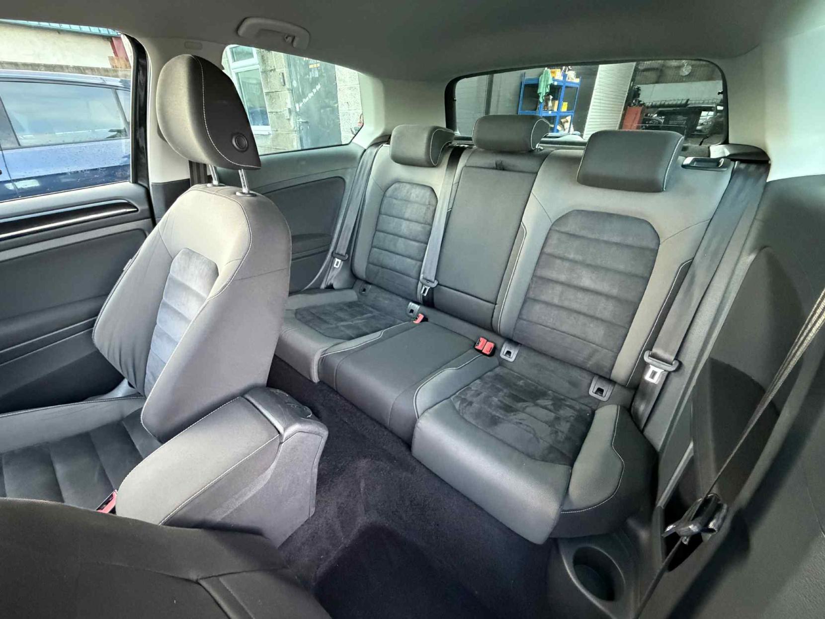 Volkswagen Golf 2.0 TDI BlueMotion Tech GT Hatchback 3dr Diesel Manual Euro 5 (s/s) (150 ps)