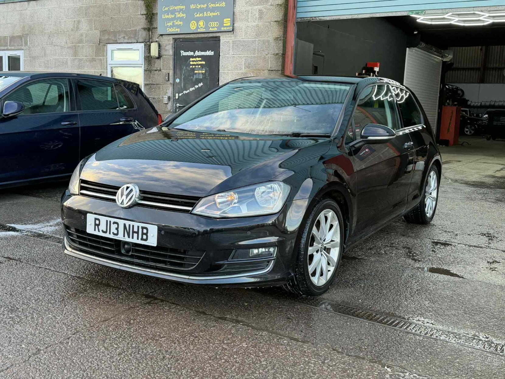 Volkswagen Golf 2.0 TDI BlueMotion Tech GT Hatchback 3dr Diesel Manual Euro 5 (s/s) (150 ps)
