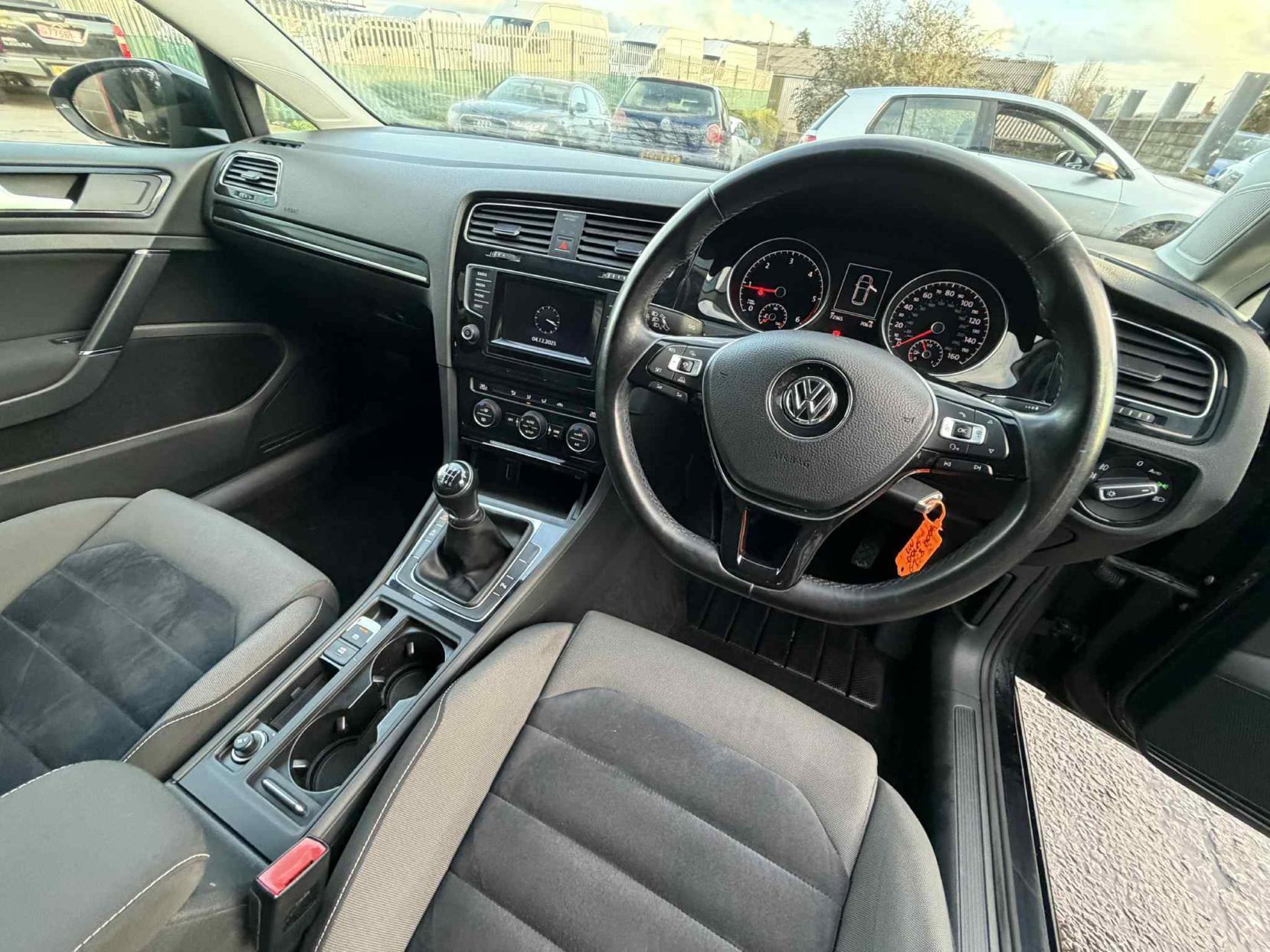 Volkswagen Golf 2.0 TDI BlueMotion Tech GT Hatchback 3dr Diesel Manual Euro 5 (s/s) (150 ps)