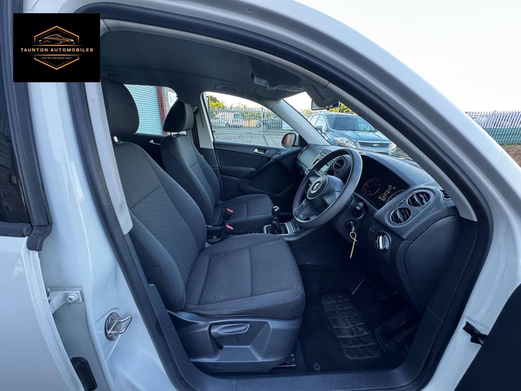 Volkswagen Tiguan 2.0 TDI BlueMotion Tech S SUV 5dr Diesel Manual 2WD Euro 5 (s/s) (110 ps)