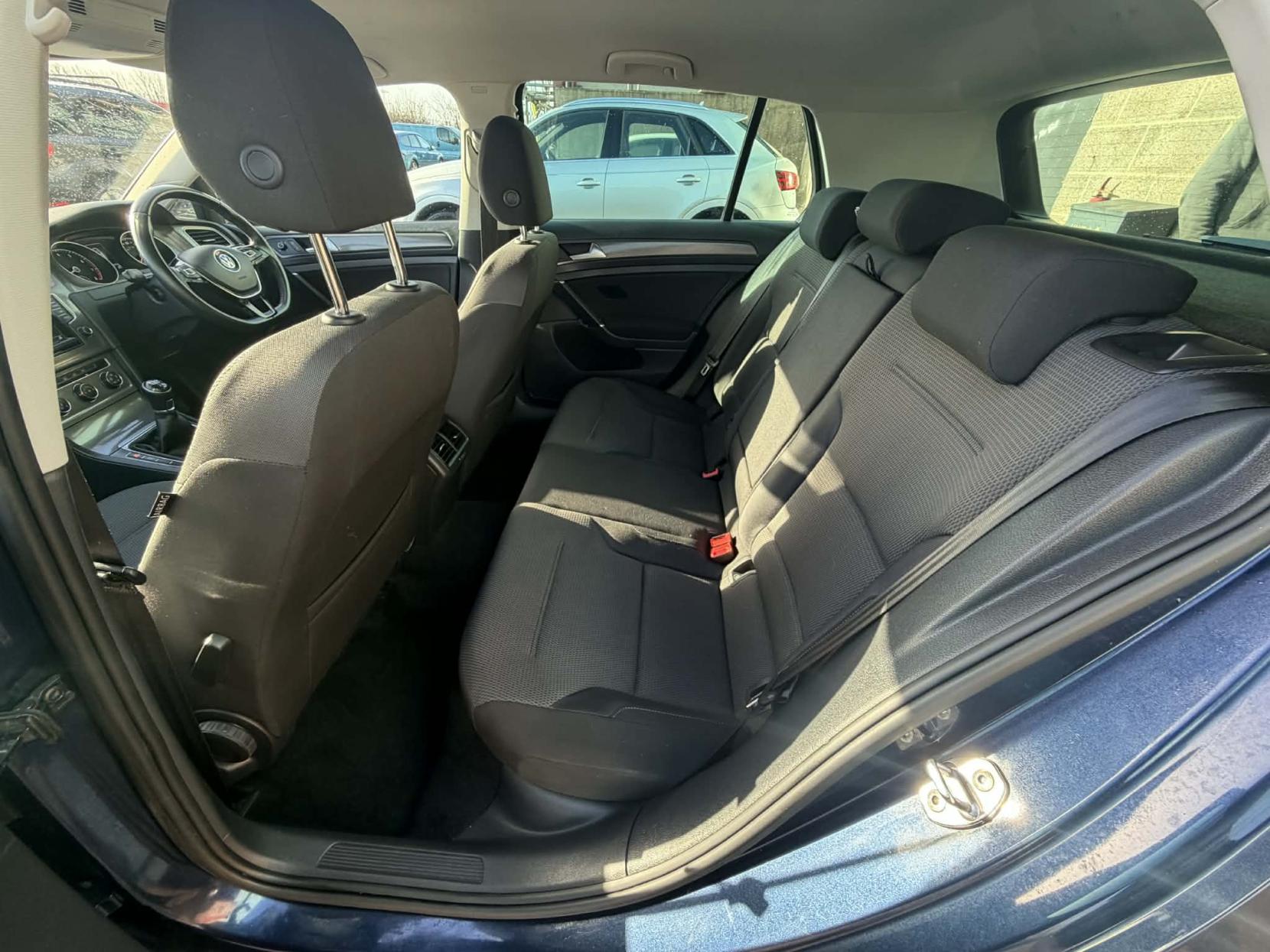 Volkswagen Golf 1.4 TSI BlueMotion Tech SE Hatchback 5dr Petrol Manual Euro 5 (s/s) (122 ps)