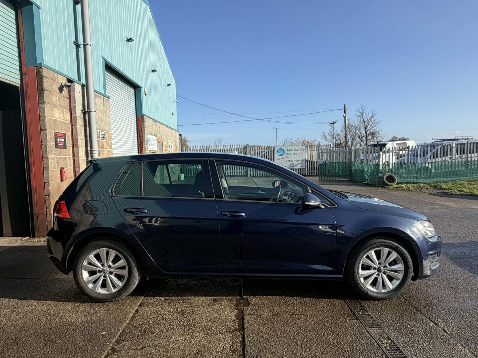 Volkswagen Golf 1.4 TSI BlueMotion Tech SE Hatchback 5dr Petrol Manual Euro 5 (s/s) (122 ps)